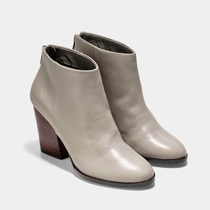 COLE HAAN DEY BOOTIE size 7